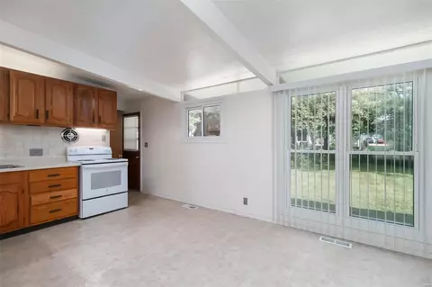 405 Whitehall Dr, Manchester, MO 63021 photo 5