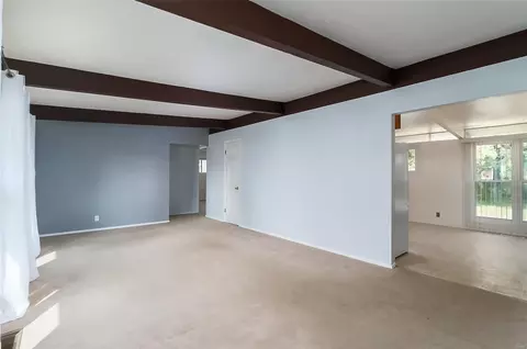 405 Whitehall Dr, Manchester, MO 63021 photo 2