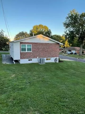 11251 Monte Carlo Dr, Saint Louis, MO 63126 photo 9