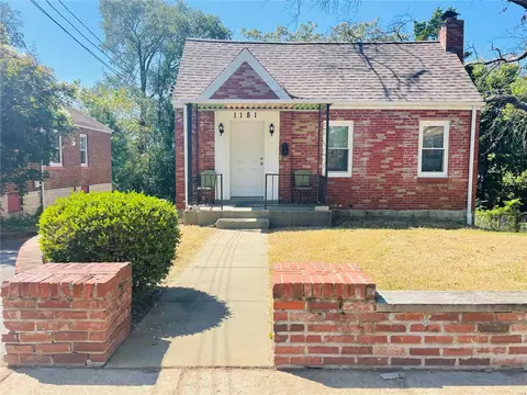 1181 Partridge Ave, Saint Louis, MO 63130