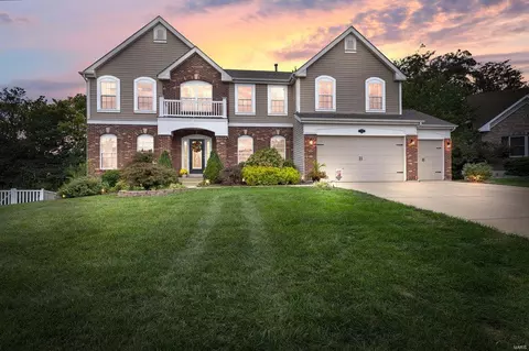 7456 Heathermoor Ln, Dardenne Prairie, MO 63368
