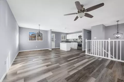 8 Sean Ct, O'fallon, MO 63366 photo 2