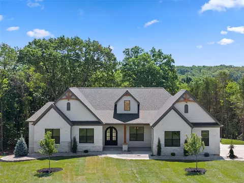 510 Auden Hollow Ln, Wentzville, MO 63385