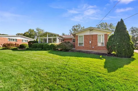 403 Tamarack Dr, Ballwin, MO 63011 photo 38