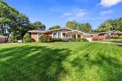 403 Tamarack Dr, Ballwin, MO 63011 photo 41