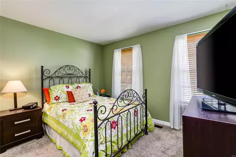 406 Valley Manor Dr, Ballwin, MO 63021 photo 35