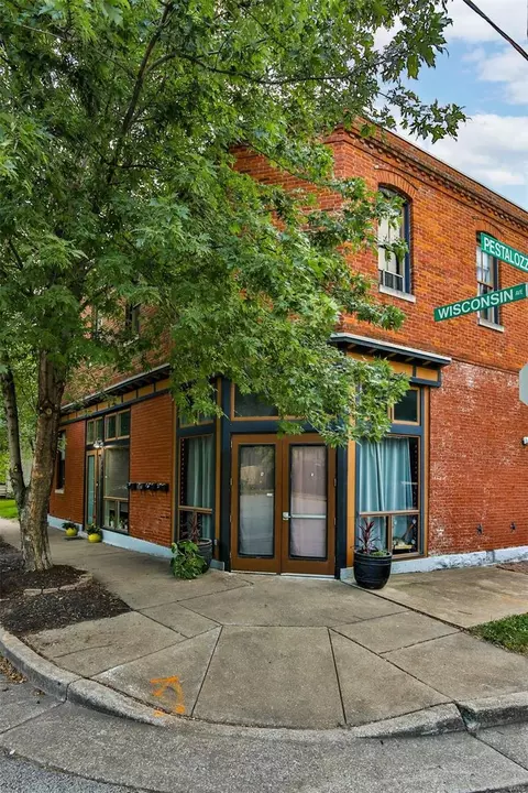 2901 Wisconsin Ave #2903, Saint Louis, MO 63118