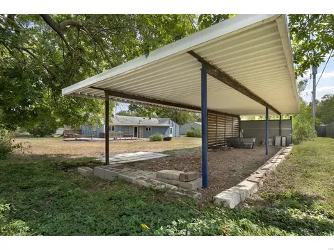 10 W Meadow Ln, Ellisville, MO 63021 photo 22