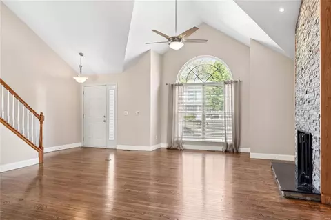 874 Top Notch Ln, Eureka, MO 63025 photo 4