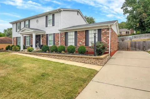 1025 Van Dyke Dr, Ballwin, MO 63011 photo 2