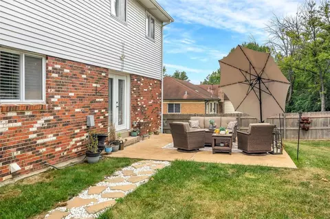 1025 Van Dyke Dr, Ballwin, MO 63011 photo 5