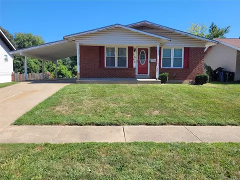 1680 Woodman Dr, Florissant, MO 63031