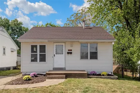 9971 Brook Ave, Saint Louis, MO 63125