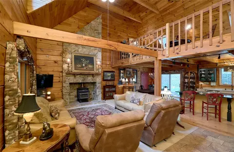 18612 Hawks Point Ct, Wildwood, MO 63069 photo 3