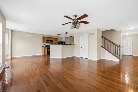 335 Wild Oak Dr, O'fallon, MO 63368 photo 9