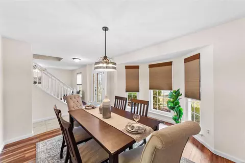 Dining - 1406 Oakhall Manor Ct, Ballwin, MO 63021 photo 4 of 6