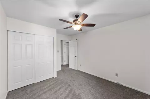 Bedroom - 1406 Oakhall Manor Ct, Ballwin, MO 63021 photo 3 of 3