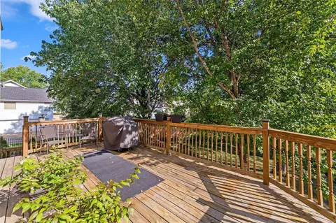 Exterior - 1406 Oakhall Manor Ct, Ballwin, MO 63021 photo 3 of 8
