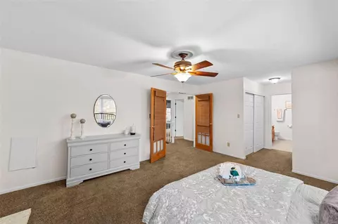 Bedroom - 1406 Oakhall Manor Ct, Ballwin, MO 63021 photo 2 of 3