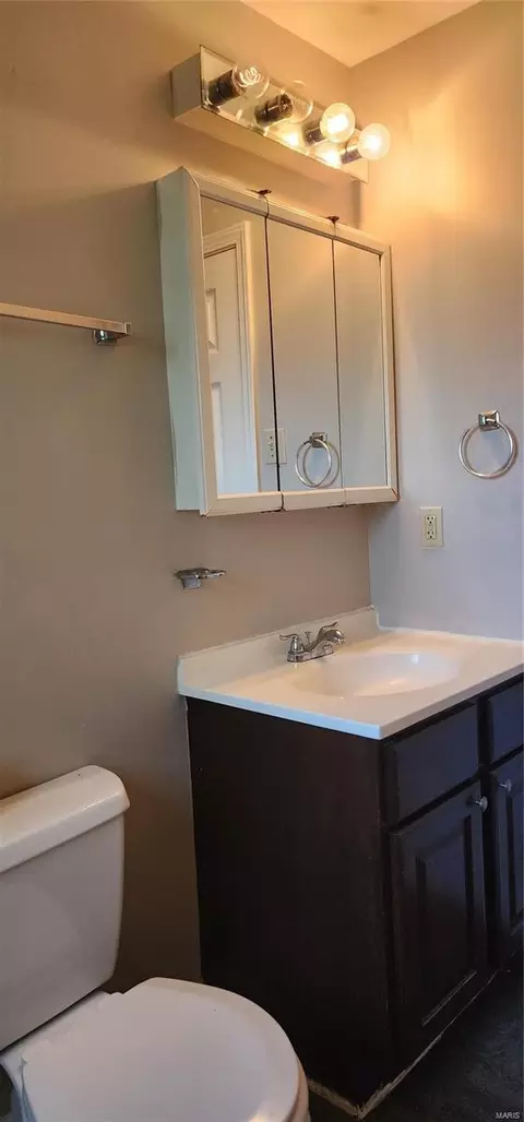 6322 Hancock Ave, Berkeley, MO 63134 photo 14