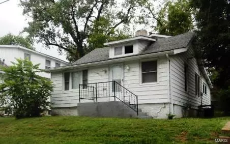 8311 Flora Ave, Saint Louis, MO 63114