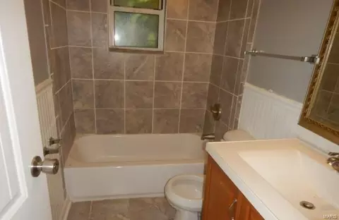 4033 Wright Ave, Saint Ann, MO 63074 photo 4