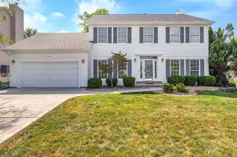 107 Walnut Hill Dr, Saint Charles, MO 63304