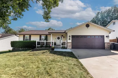 430 Tailor Ln, O'fallon, MO 63368