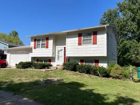 1467 Columbia Hills Ct, Saint Louis, MO 63138