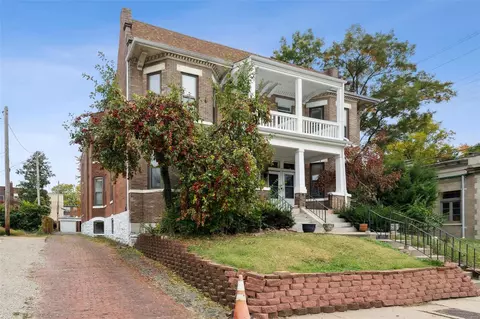426 Lake Ave #3, Saint Louis, MO 63108