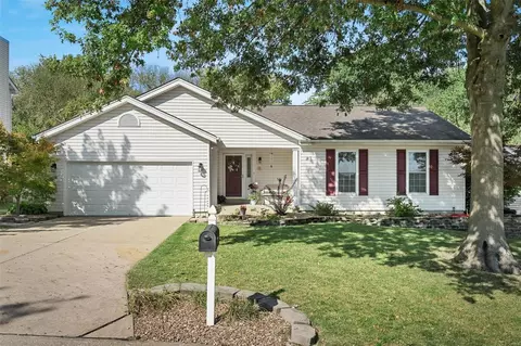 706 Rustic Hls, Saint Peters, MO 63376