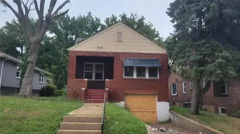 2211 Mclaran Ave, Jennings, MO 63136