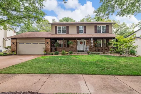 2857 Spring Water Dr, Saint Louis, MO 63129