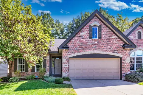 343 Revolution Dr, Saint Peters, MO 63376