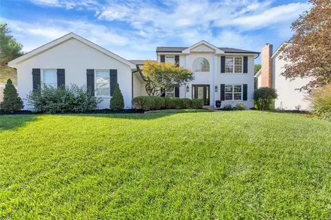 628 Thorntree Ln, Eureka, MO 63025