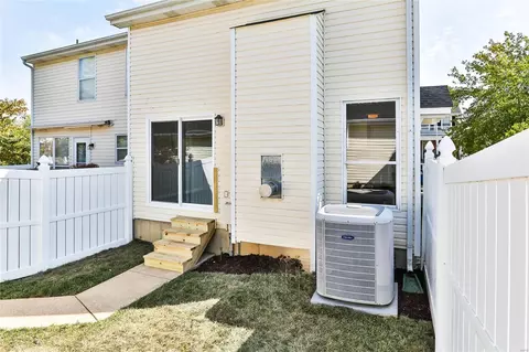 103 Carriage View Dr, Grover, MO 63040 photo 20