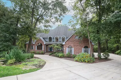 9816 Eagle Crest Ct, Sunset Hills, MO 63127
