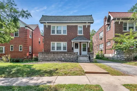 1009 Claytonia Ter, Richmond Heights, MO 63117
