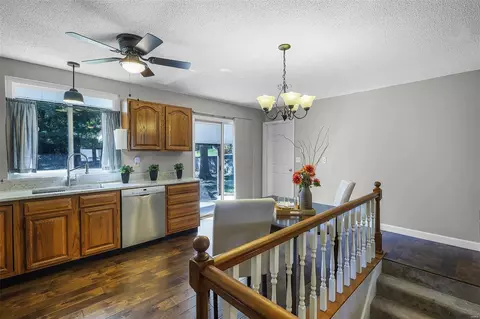 9 Eagles Glen Ct, Saint Peters, MO 63376 photo 8