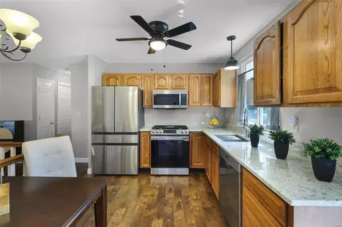 9 Eagles Glen Ct, Saint Peters, MO 63376 photo 11