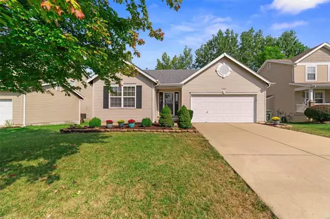 5505 Emerald Ridge Dr, Cottleville, MO 63304
