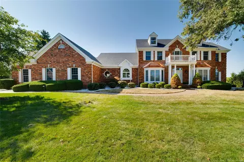 646 Clifden Dr, Weldon Spring, MO 63304