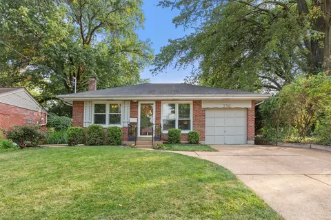 730 Landscape Ave, Saint Louis, MO 63119