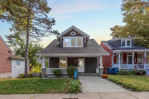 1116 N 4th St, Saint Charles, MO 63301