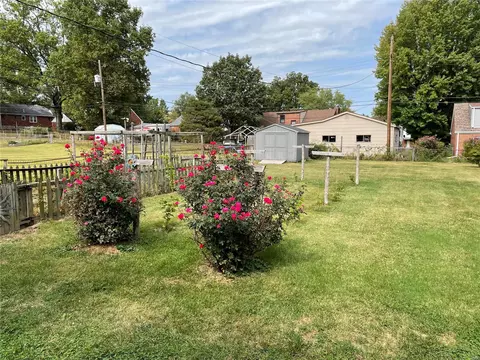 9855 Vasel Dr, Affton, MO 63123 photo 24
