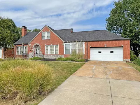 9855 Vasel Dr, Affton, MO 63123 photo 27