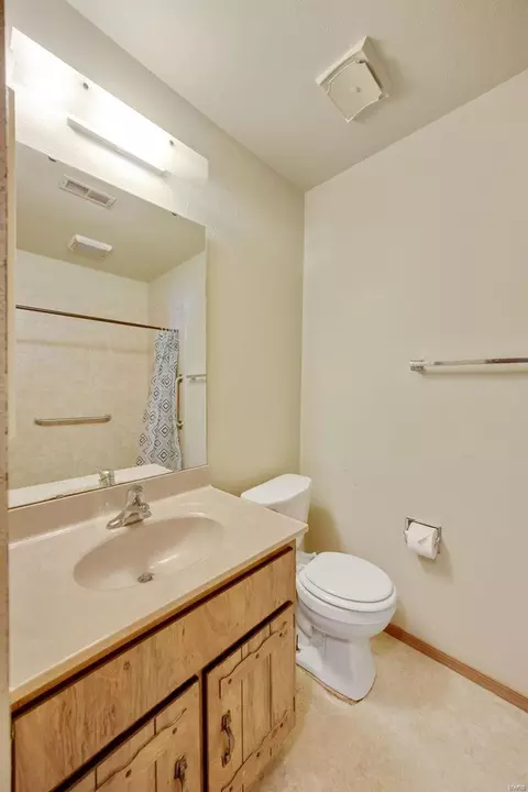 565 Knob Hill Dr, O'fallon, MO 63366 photo 21