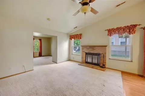 565 Knob Hill Dr, O'fallon, MO 63366 photo 7