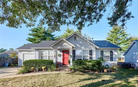 2954 Plum Leaf Cir, St Peters, MO 63303