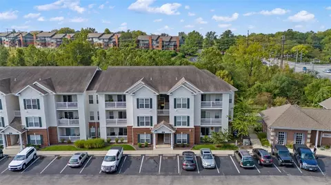 42 Kassebaum Ln #308, Saint Louis, MO 63129